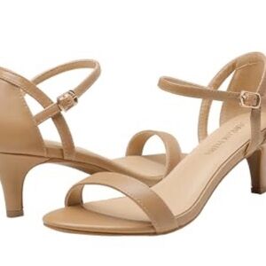 Elegant Dream Pairs Tan Women's Heels
Size 6